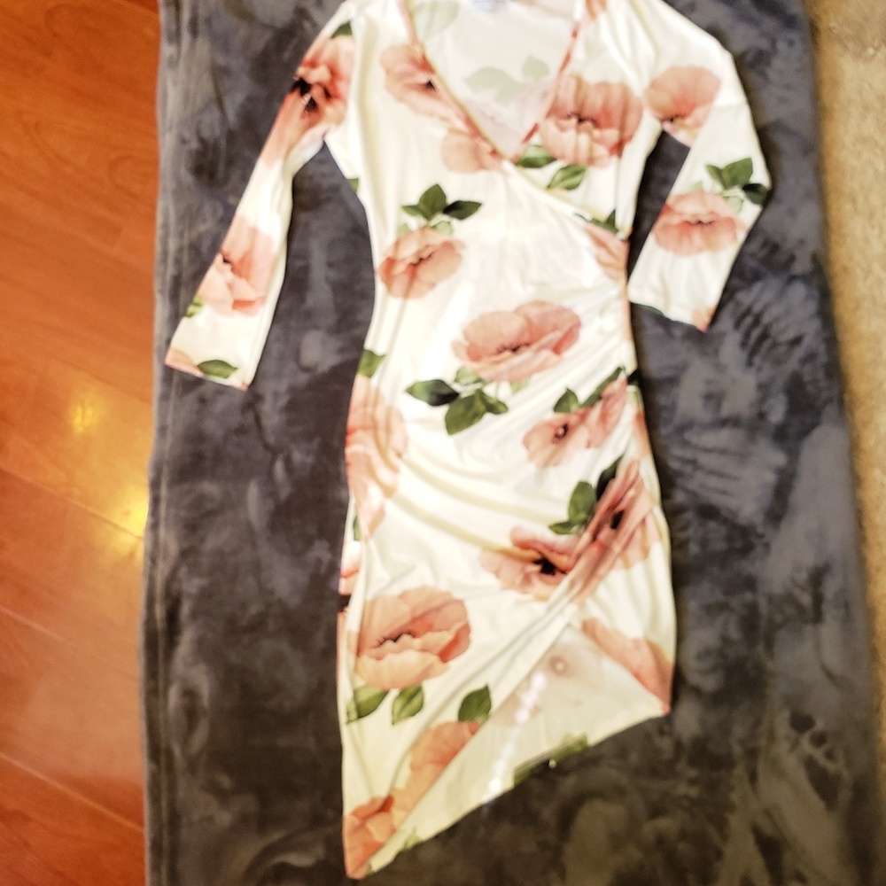 NWOT Fashion Nova Dress - Picture 3 of 3